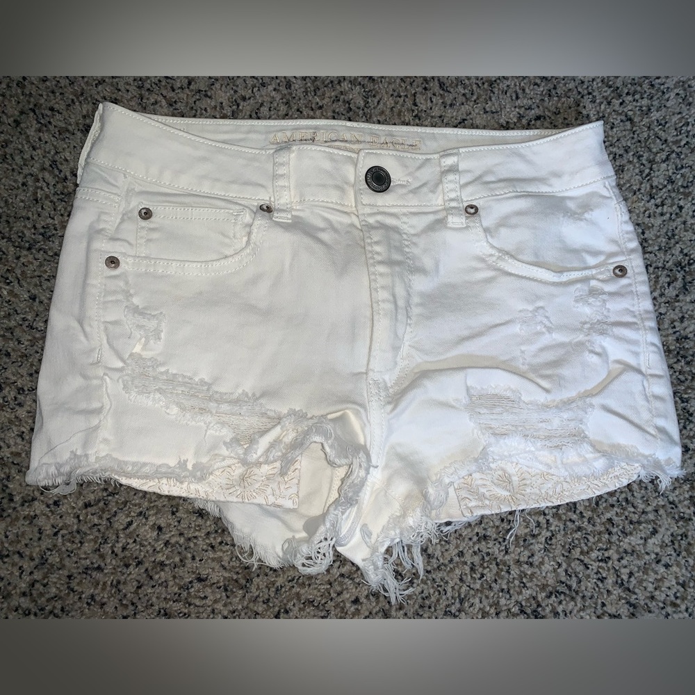 White American Eagle Hi-Rise Shortie